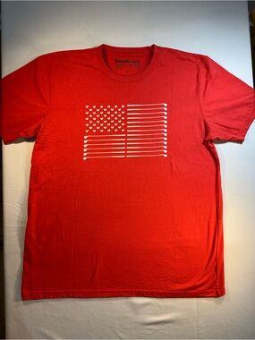 Swing Juice Men's Red Graphic T-Shirt - American Flag Design